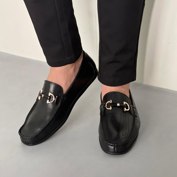 Horse Shoe Buckle Loafers